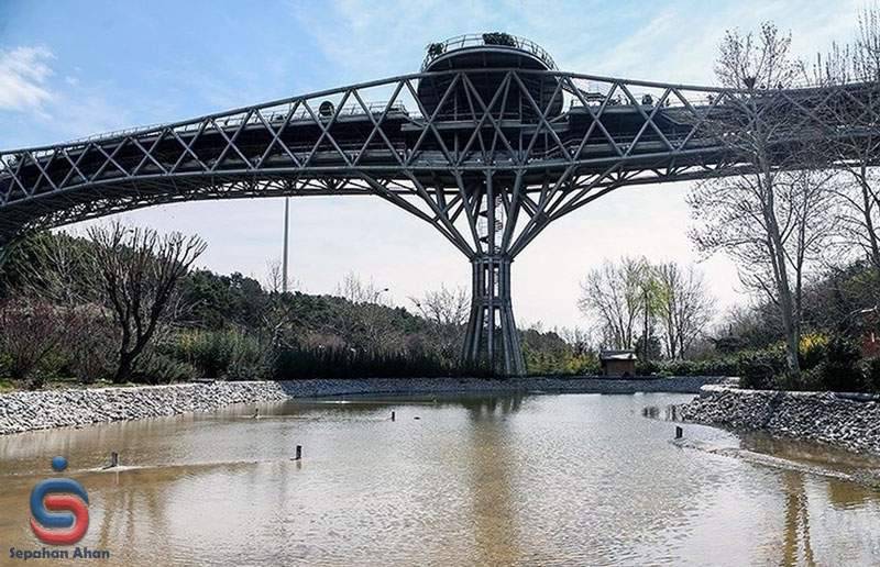 ساختار پل روی رودخانه
